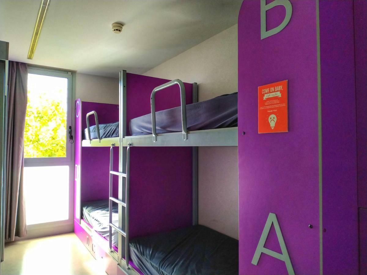 Twentytu Hostel Βαρκελώνη Εξωτερικό φωτογραφία